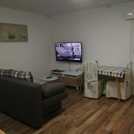 21A Comfortable Studio Taufkirchen  Bagian luar foto