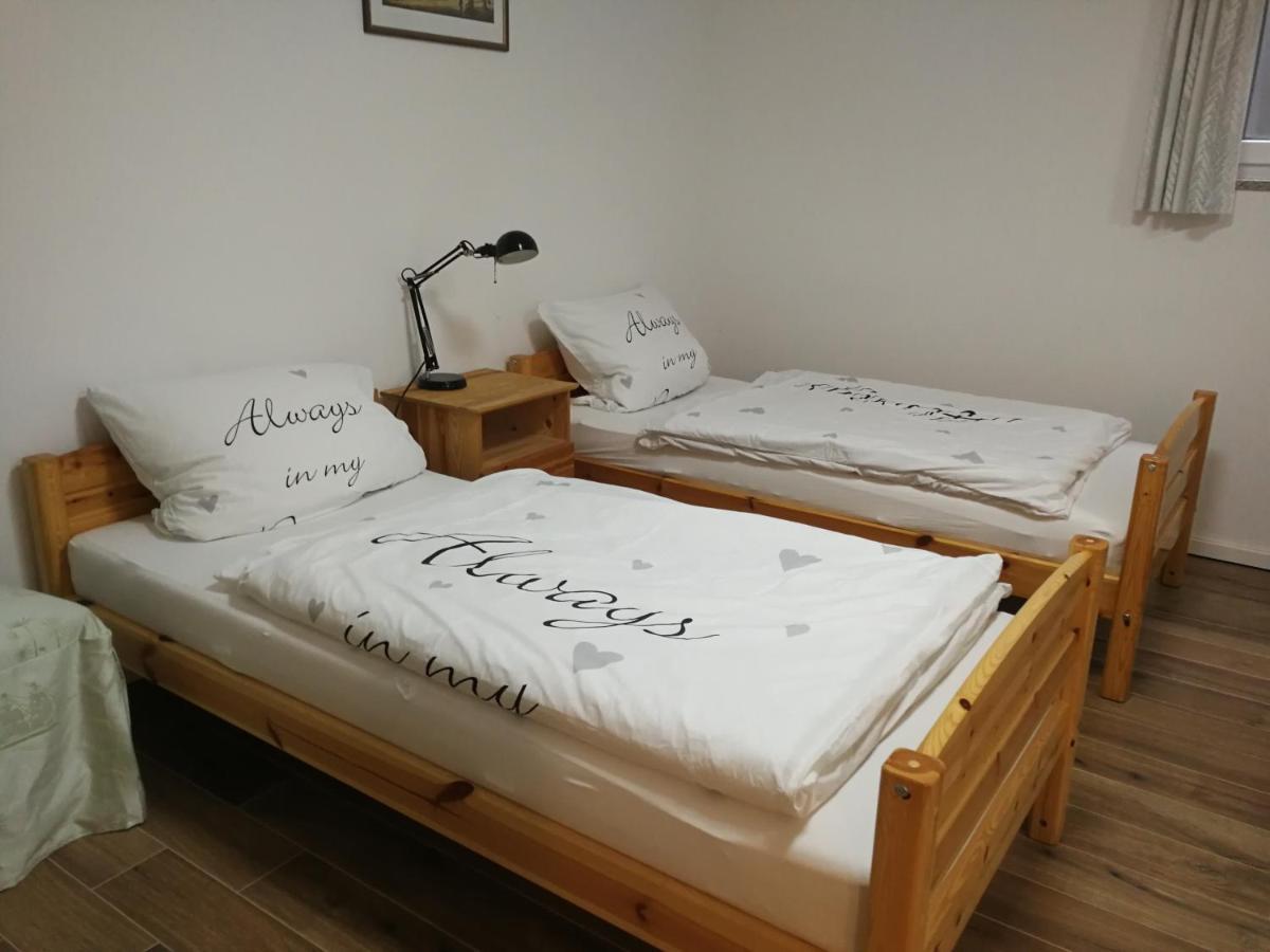 21A Comfortable Studio Taufkirchen  Bagian luar foto