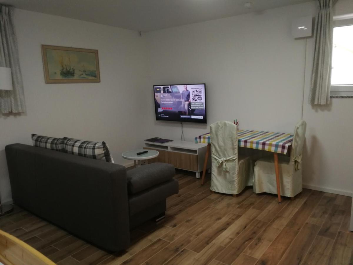 21A Comfortable Studio Taufkirchen  Bagian luar foto