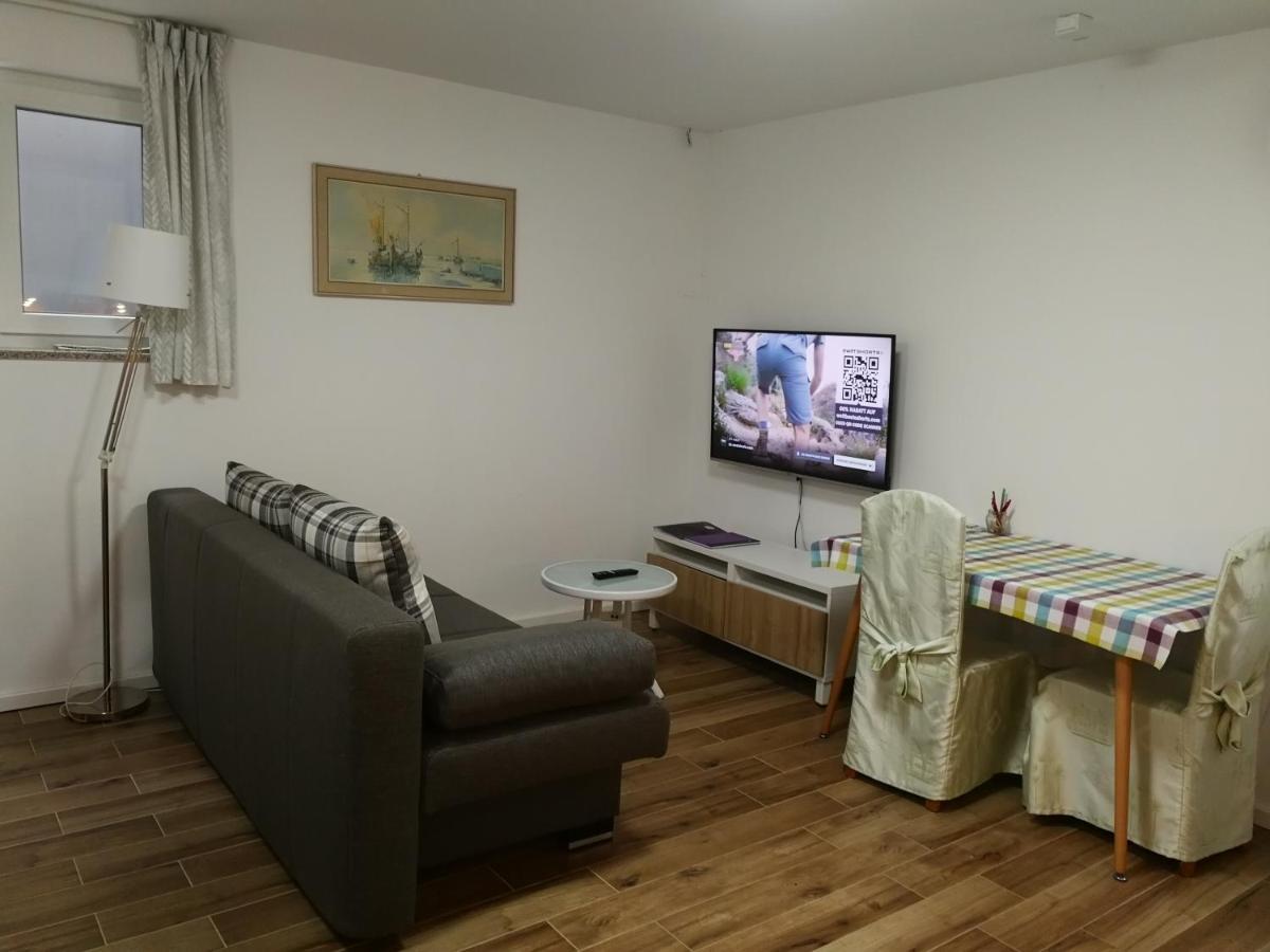 21A Comfortable Studio Taufkirchen  Bagian luar foto